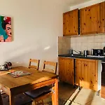 Apartment Repuelohal Apartmanhaz