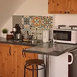 Repuelohal Apartmanhaz * Zebegeny