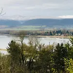 Repuelohal Apartmanhaz Zebegény