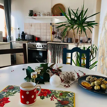 Repuelohal Apartmanhaz *