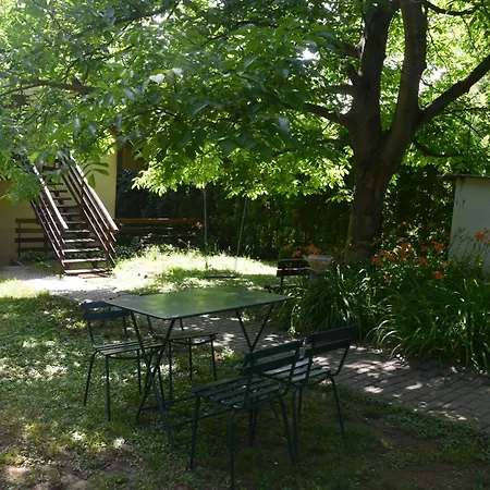 Repuelohal Apartmanhaz * Zebegény