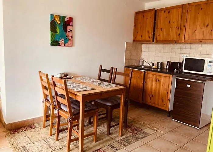 Repuelohal Apartmanhaz
