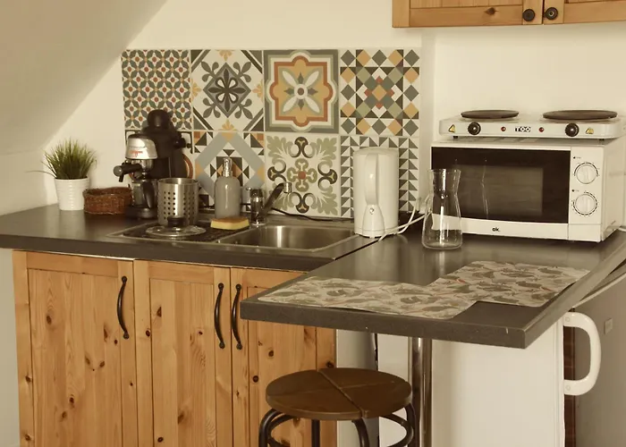 Repuelohal Apartmanhaz *